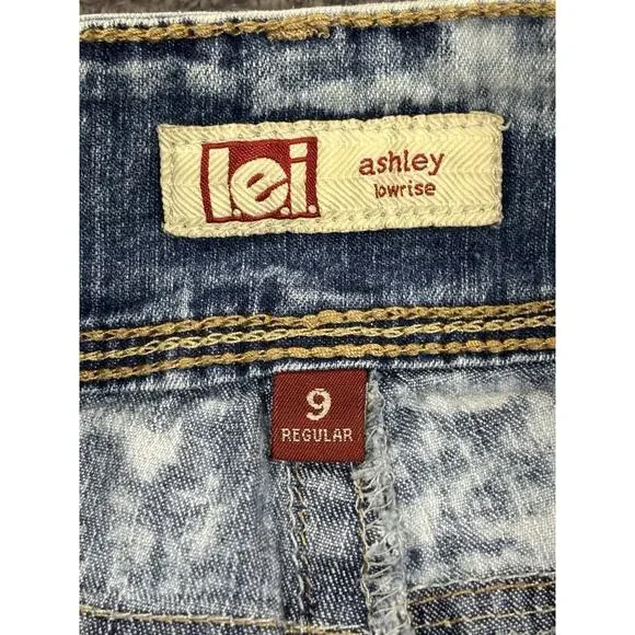 LEI Acid Washed Denim Jean Shorts Cutoffs Low Rise Women's Size 9 - Picture 4 of 8